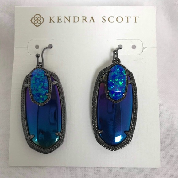 Kendra Scott Emmy Earrings - Picture 3 of 15